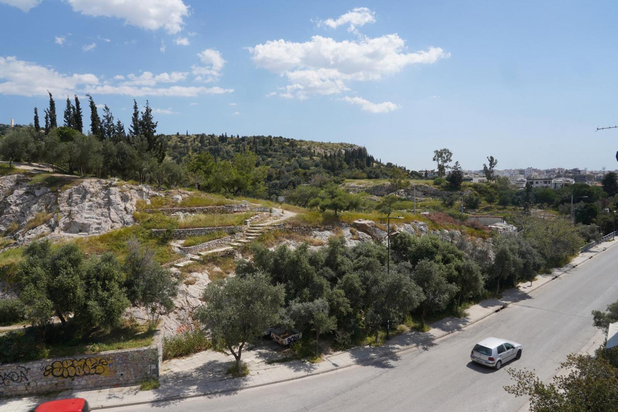 Hill View Apartment Near Acropolis Athens Luaran gambar