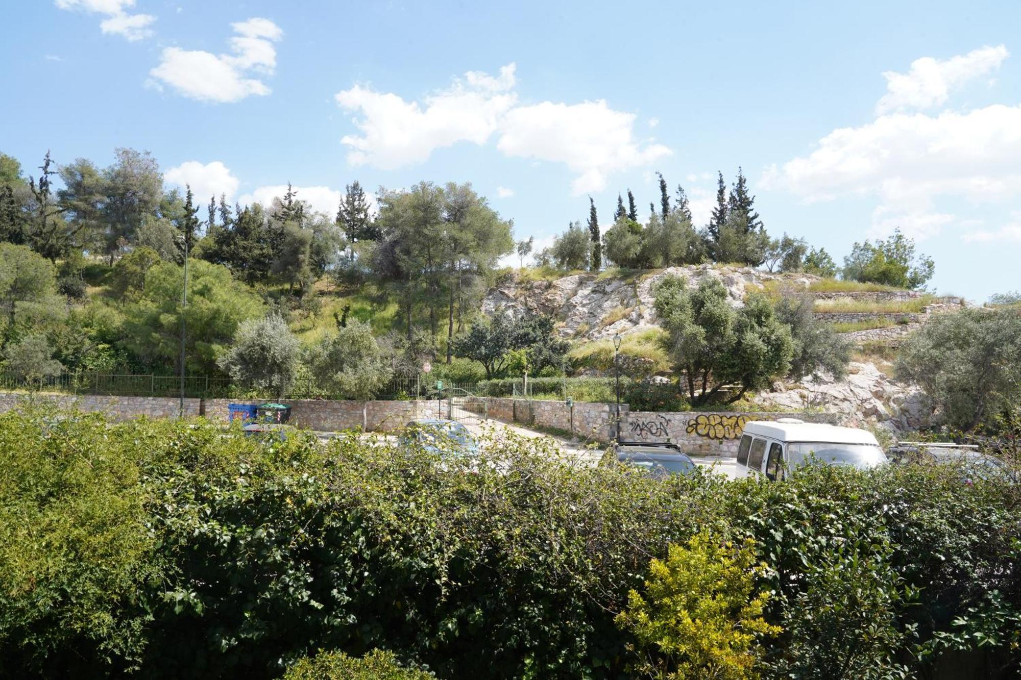 Hill View Apartment Near Acropolis Athens Luaran gambar